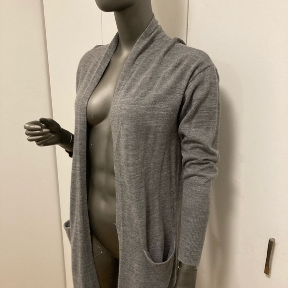 ZELLA YOGA SWEATER - Picture 2 of 5